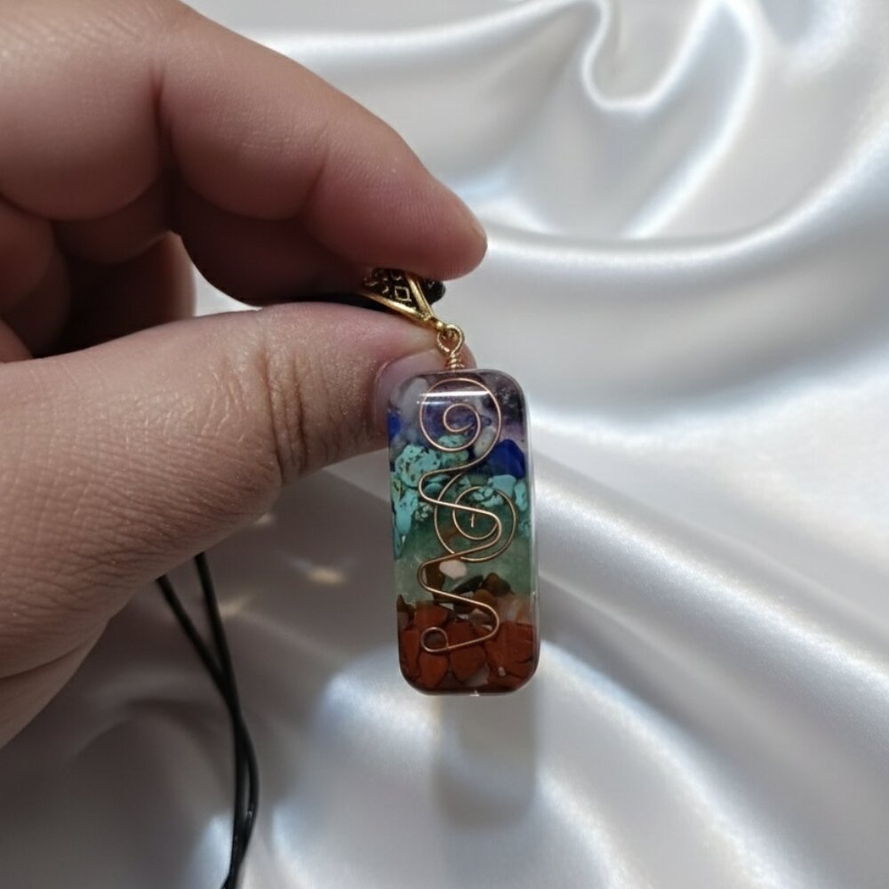 7 Chakra Gemstone Reiki Healing Copper Coil Pendant Necklace NWOT - Picture 4 of 8